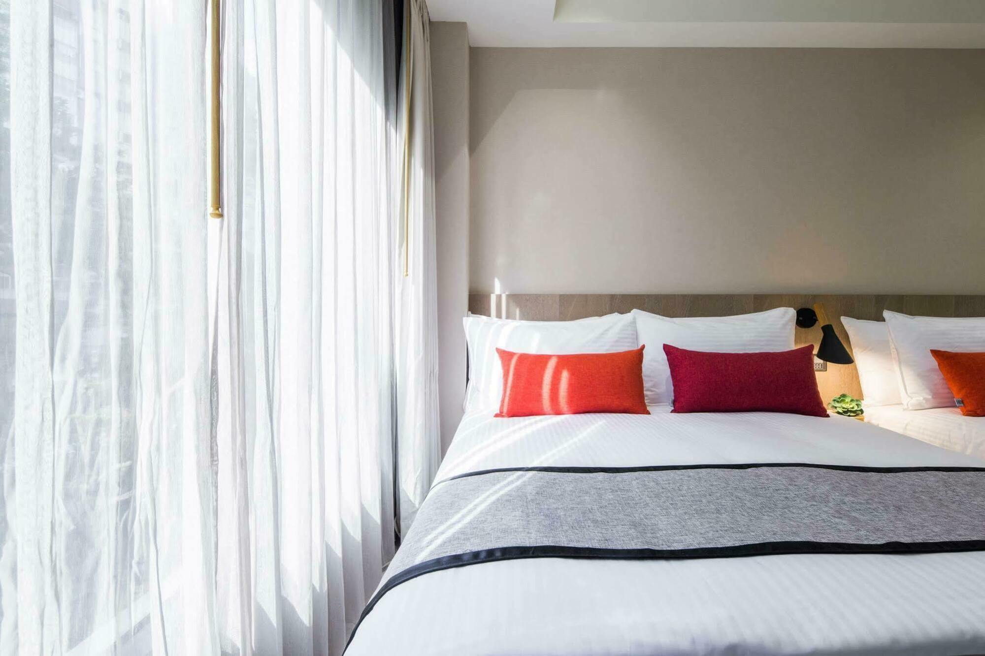 Icasa Hotel - By Cosmos Creation Taichung Luaran gambar