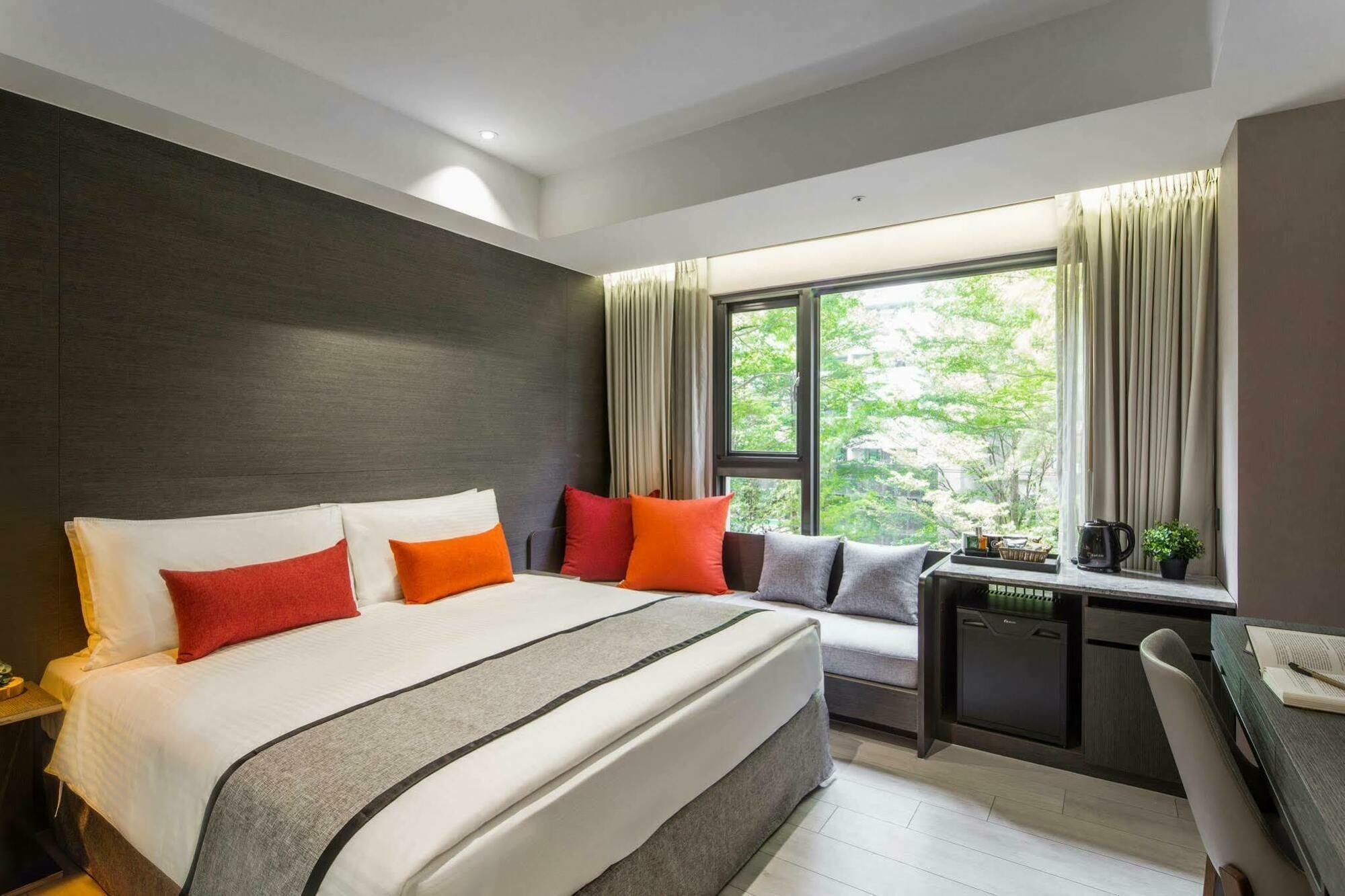 Icasa Hotel - By Cosmos Creation Taichung Luaran gambar