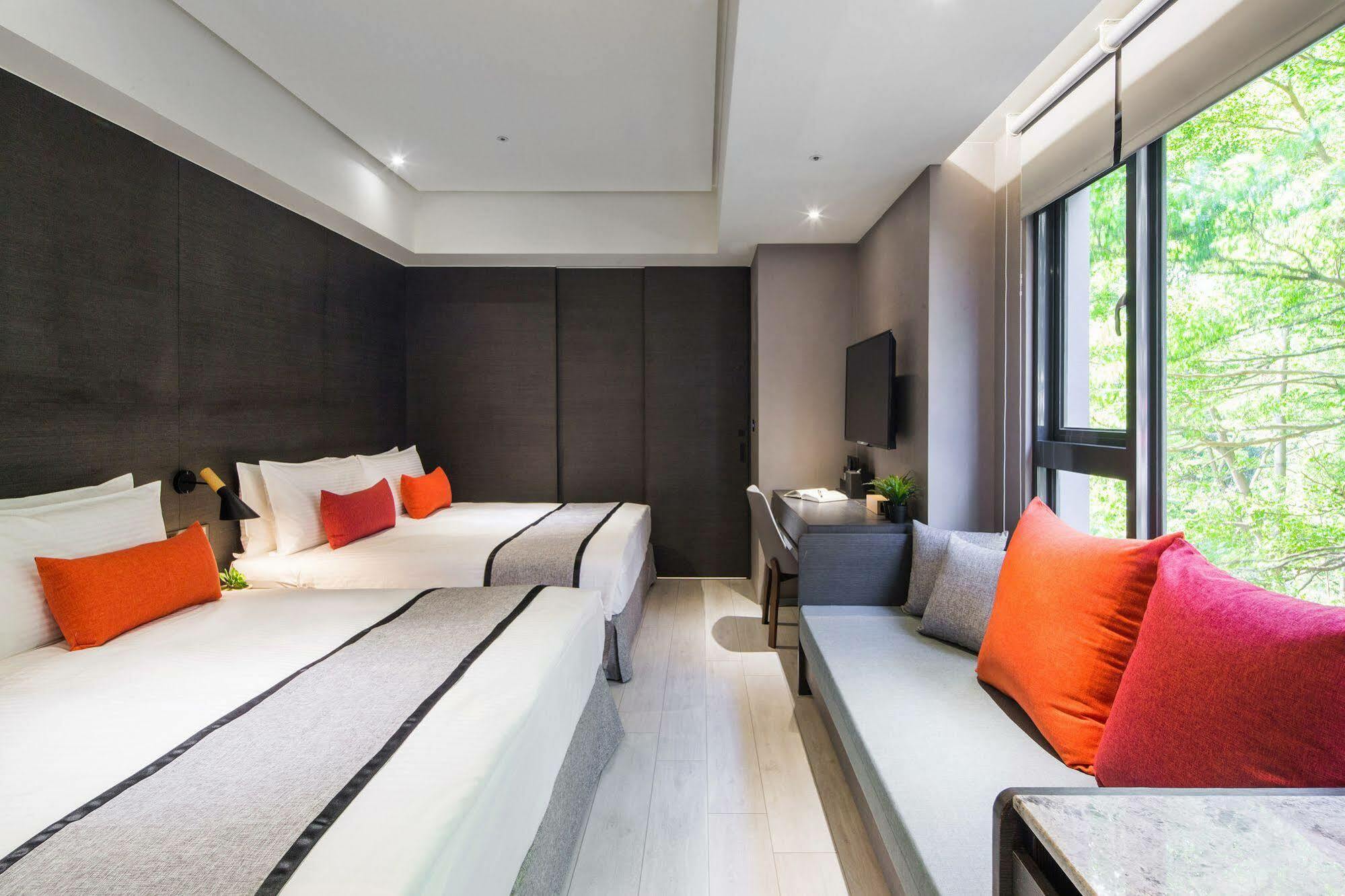 Icasa Hotel - By Cosmos Creation Taichung Luaran gambar