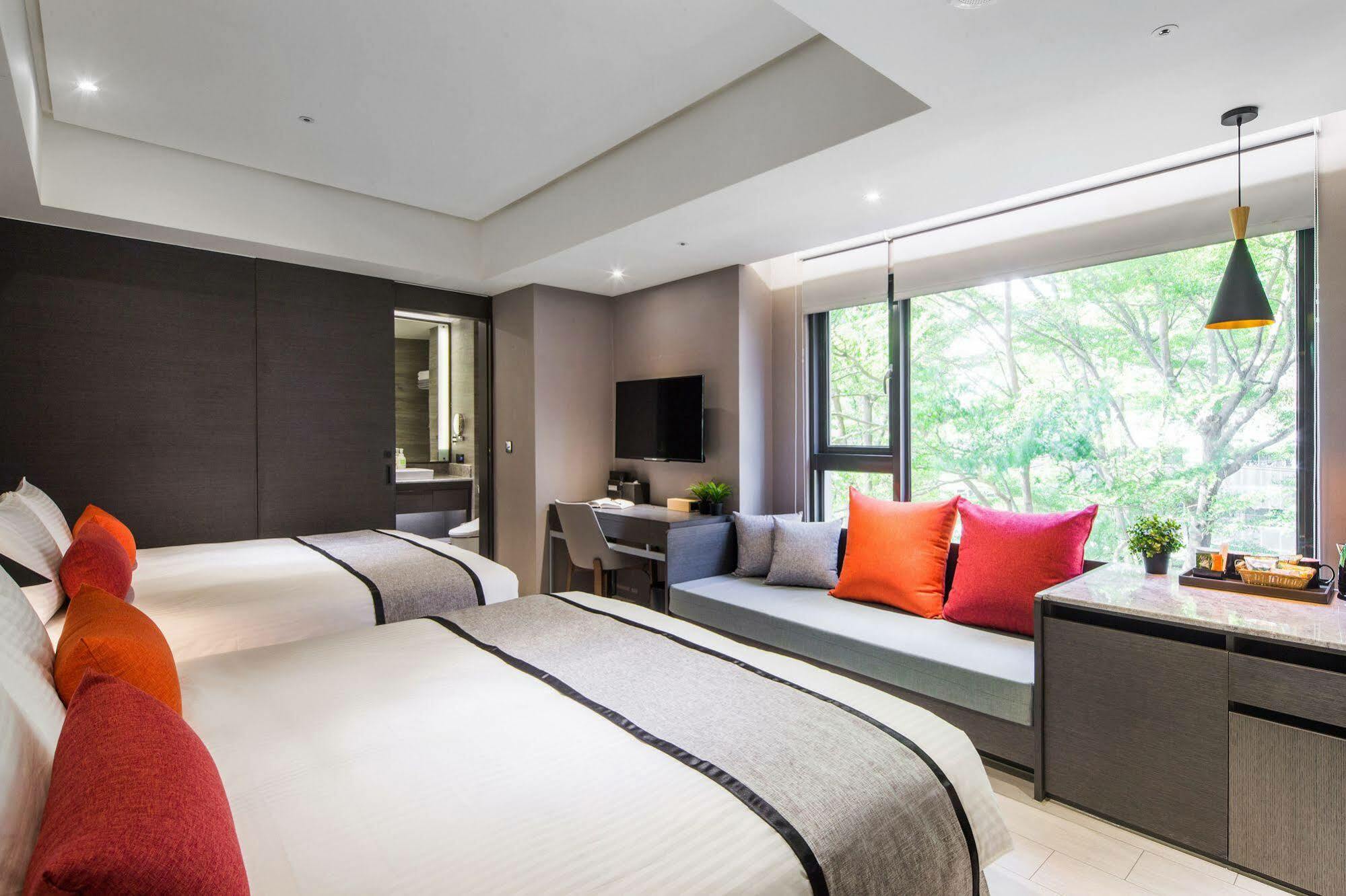 Icasa Hotel - By Cosmos Creation Taichung Luaran gambar