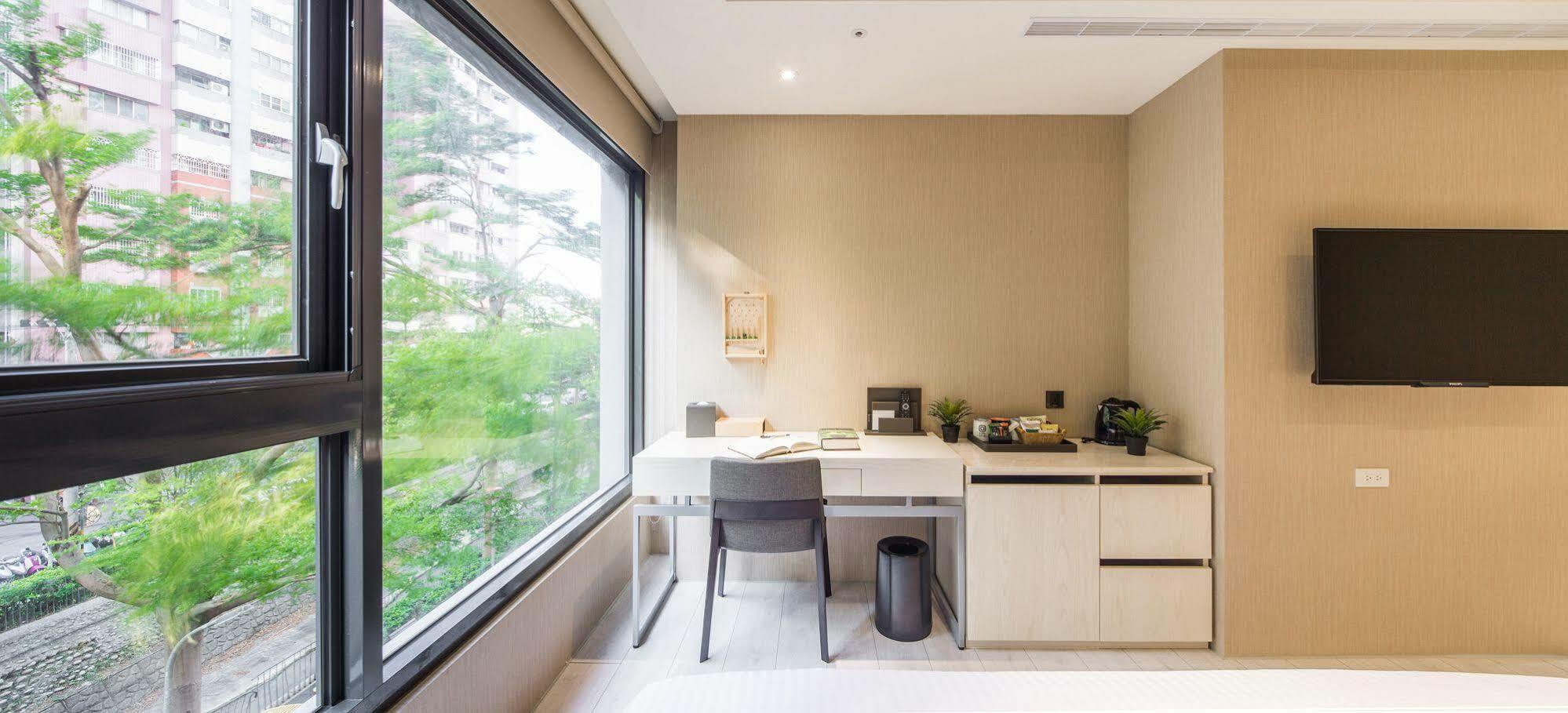 Icasa Hotel - By Cosmos Creation Taichung Luaran gambar