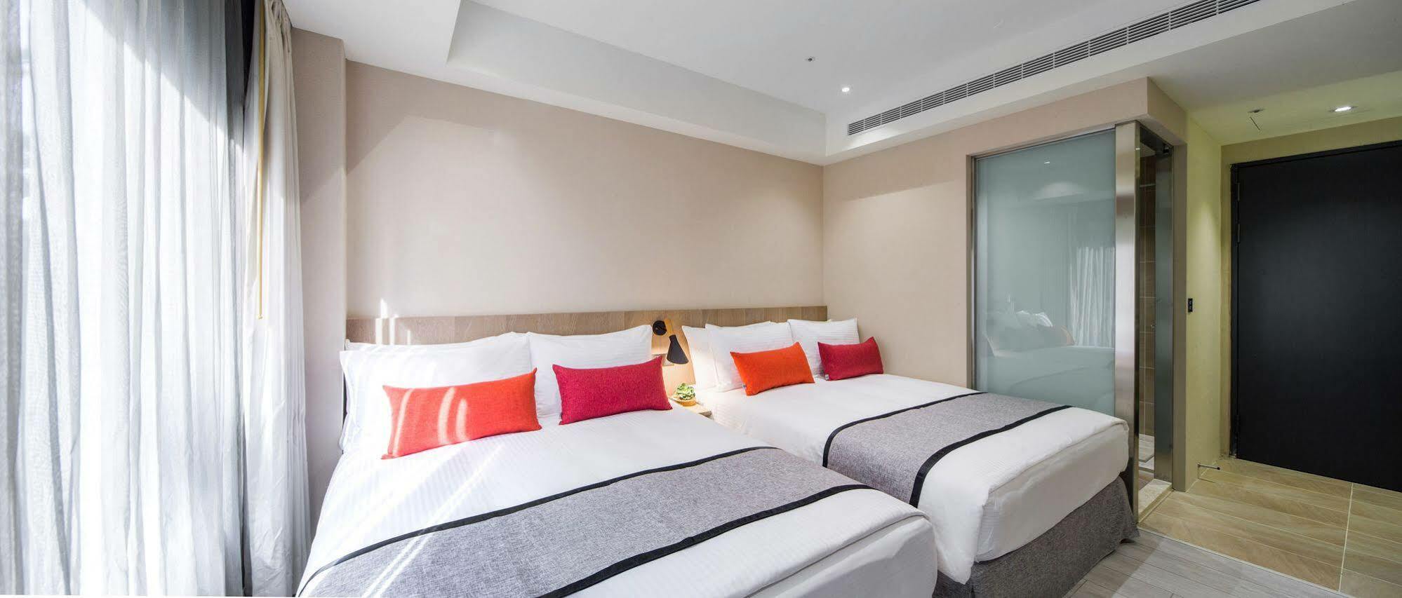 Icasa Hotel - By Cosmos Creation Taichung Luaran gambar
